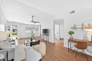 Photo #2: 41129592 Listing 