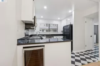 Photo #5: 41129762 Listing