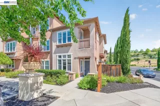 Photo #2: 41129792 Listing