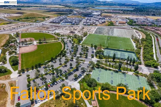 MLS: 41129794 Condo For Sale