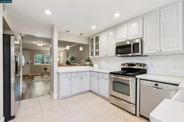 MLS: 41129814 Condo For Sale