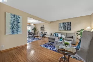 Photo #1: 41129824 Listing 