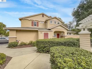 Photo #1: 41129832 Listing