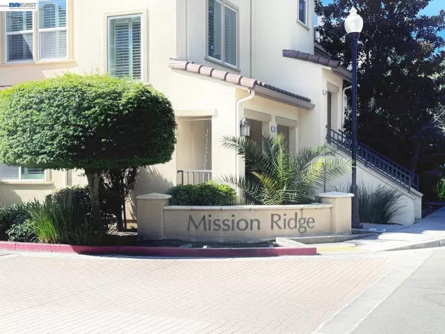 MLS: 41129937 Condo For Sale