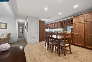 Photo #6: 41129978 Listing