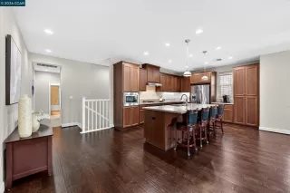 Photo #5: 41129981 Listing