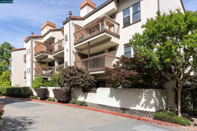 MLS: 41130041 Condo For Sale