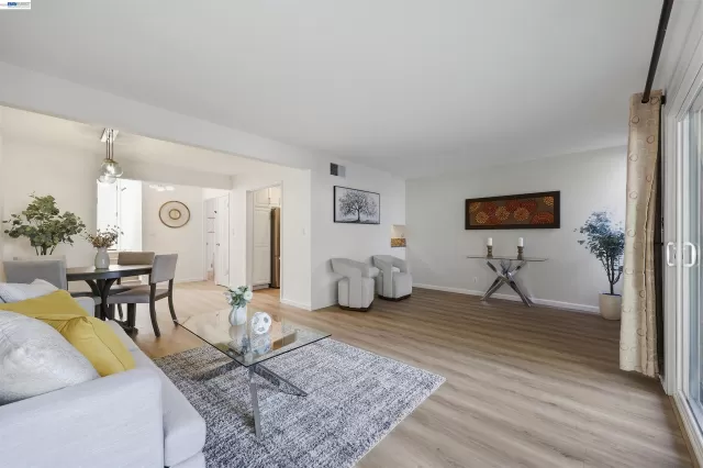 MLS: 41130101 Condo For Sale