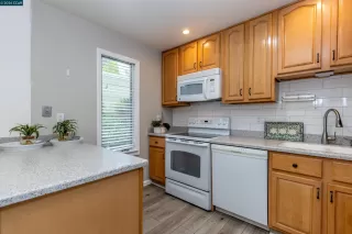 Photo #4: 41130119 Listing 