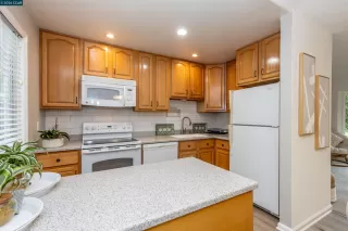 Photo #5: 41130119 Listing 