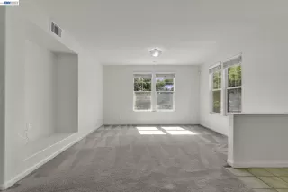 Photo #4: 41130179 Listing 