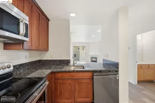 Photo #5: 41130217 Listing 