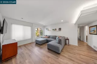 Photo #2: 41130220 Listing 