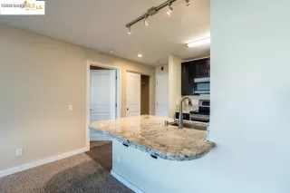 Photo #6: 41130230 Listing 