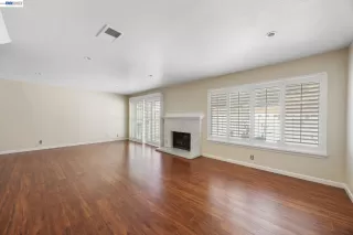 Photo #4: 41130286 Listing