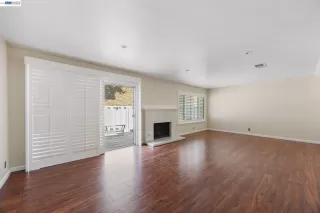 Photo #6: 41130286 Listing