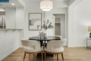 Photo #5: 41130290 Listing