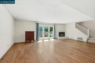 Photo #2: 41130307 Listing 