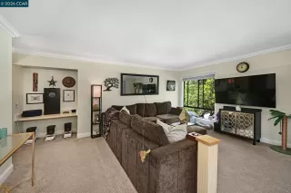 Photo #5: 41130379 Listing 