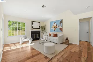 Photo #2: 41130393 Listing 