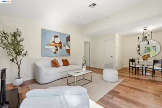 Photo #4: 41130393 Listing 