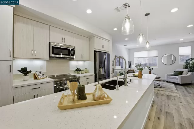 MLS: 41130433 Condo For Sale