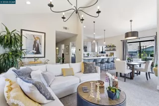 Photo #1: 41130440 Listing