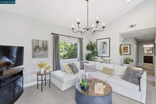 Photo #2: 41130440 Listing