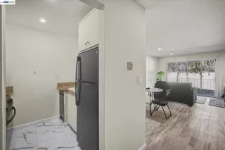 Photo #5: 41130537 Listing