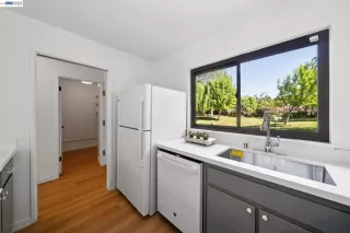 Photo #5: 41130538 Listing 