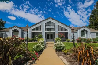 Photo #2: 41130539 Listing 