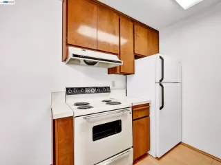 Photo #6: 41130582 Listing