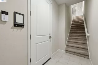 Photo #6: 41130586 Listing