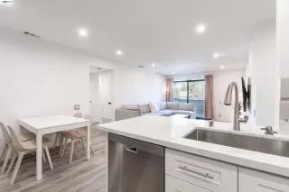 Photo #1: 41130597 Listing 