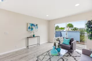 Photo #2: 41130637 Listing 