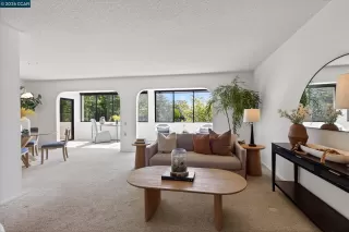 Photo #3: 41130685 Listing 