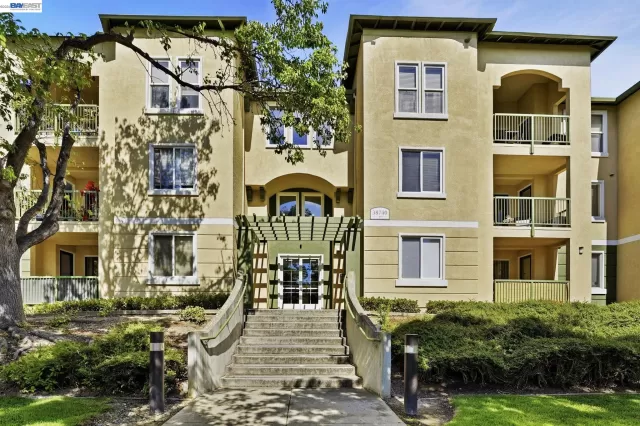 MLS: 41130707 Condo For Sale