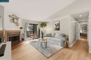 Photo #2: 41130762 Listing