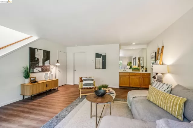 MLS: 41130778 Condo For Sale