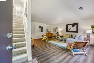 Photo #4: 41130778 Listing