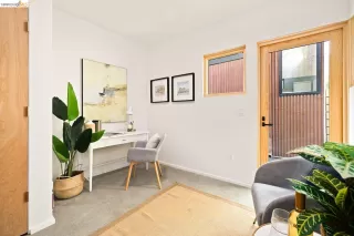 Photo #6: 41130852 Listing