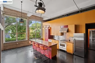 Photo #5: 41130861 Listing