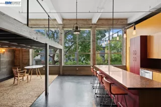 Photo #6: 41130861 Listing