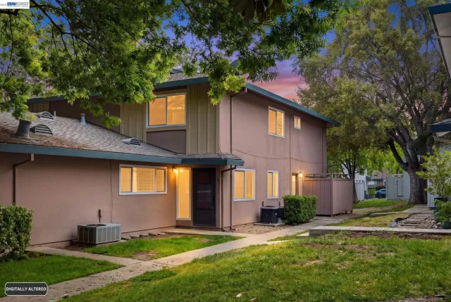 MLS: 41130940 Condo For Sale