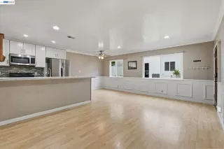 Photo #6: 41130940 Listing 