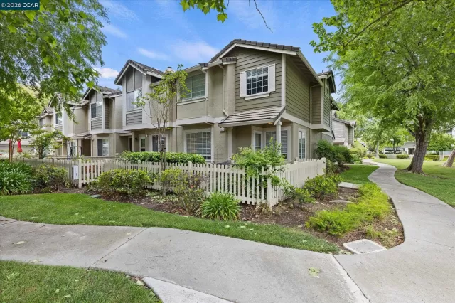 MLS: 41130966 Condo For Sale