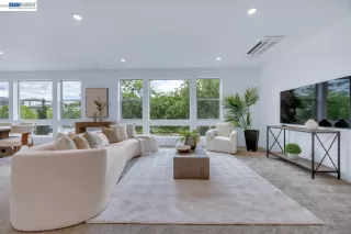 Photo #2: 41131058 Listing