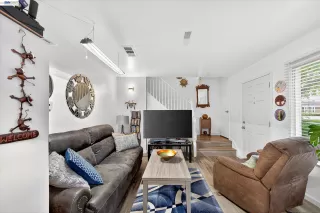 Photo #3: 41131281 Listing 