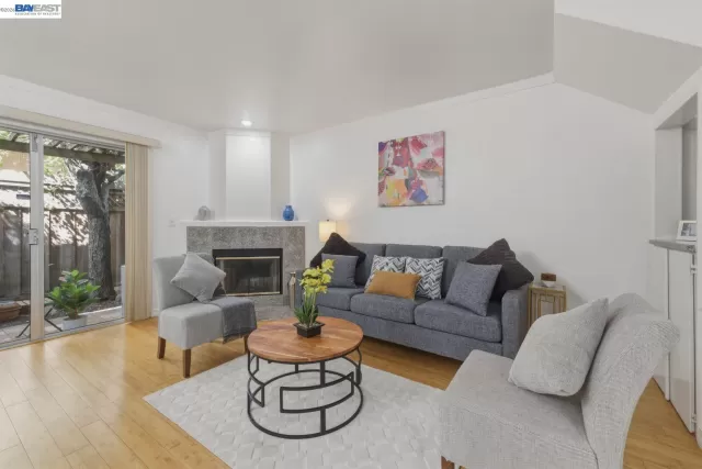 MLS: 41131283 Condo For Sale