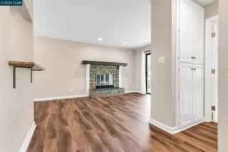 Photo #2: 41131332 Listing 